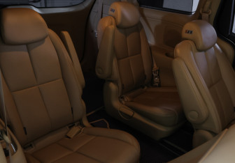 Подержанный автомобиль Kia Carnival 2019 года (13 фото)