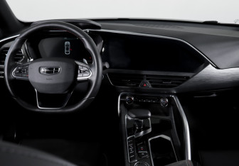 Подержанный автомобиль Geely Tugella 2022 года (12 фото)