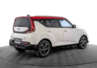 Подержанный автомобиль Kia Soul 2021 года (5 фото)