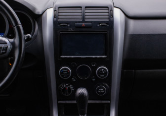 Подержанный автомобиль Suzuki Grand Vitara 2008 года (14 фото)