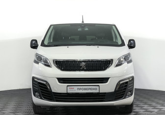 Подержанный автомобиль Peugeot Traveller 2022 года (2 фото)