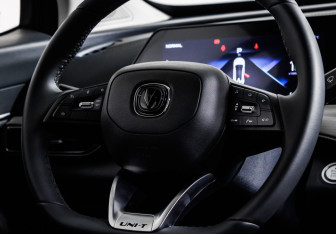 Подержанный автомобиль Changan UNI-T 2023 года (15 фото)