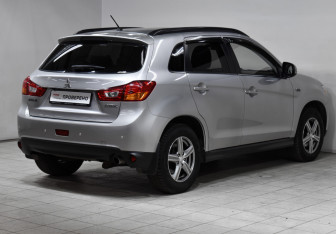 Подержанный автомобиль Mitsubishi ASX 2013 года (5 фото)