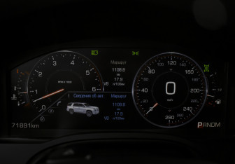 Подержанный автомобиль Cadillac Escalade Suv 2015 года (12 фото)