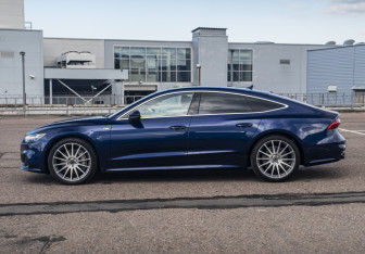 Подержанный автомобиль Audi A7 2020 года (8 фото)