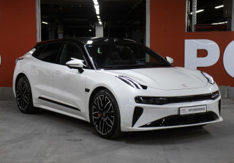 Подержанный автомобиль Zeekr 001 2024 года (3 фото)