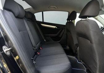 Подержанный автомобиль Volkswagen Passat Sedan 2012 года (11 фото)
