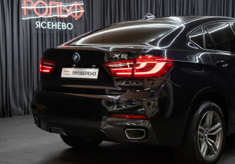 Подержанный автомобиль BMW X6 2019 года (29 фото)