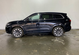 Подержанный автомобиль AITO M7 2023 года (8 фото)