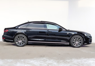 Подержанный автомобиль Audi A8 2023 года (4 фото)