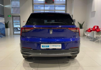 Подержанный автомобиль FAW Bestune T55 2023 года (5 фото)