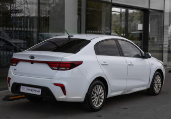 Подержанный автомобиль Kia Rio Sedan 2018 года (4 фото)