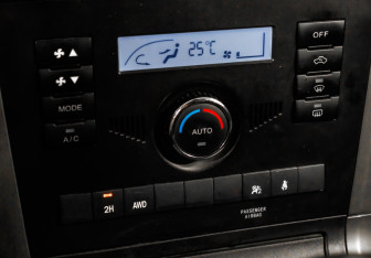 Подержанный автомобиль Great Wall Hover H5 2012 года (15 фото)