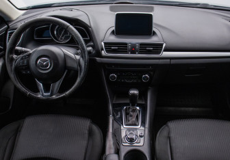 Подержанный автомобиль Mazda 3 Sedan 2014 года (13 фото)