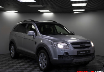 Подержанный автомобиль Chevrolet Captiva 2008 года (20 фото)