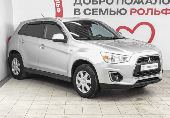 Подержанный автомобиль Mitsubishi ASX 2013 года (3 фото)