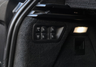 Подержанный автомобиль BMW X7 2021 года (18 фото)