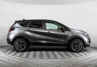 Подержанный автомобиль Renault Kaptur 2021 года (4 фото)
