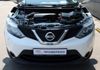 Подержанный автомобиль Nissan Qashqai 2014 года (9 фото)