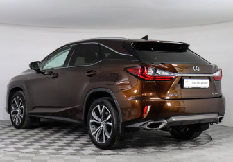Подержанный автомобиль Lexus RX 2018 года (7 фото)