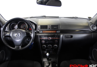 Подержанный автомобиль Mazda 3 Sedan 2008 года (11 фото)