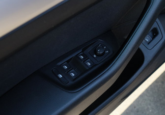 Подержанный автомобиль Volkswagen Passat Wagon 2018 года (15 фото)