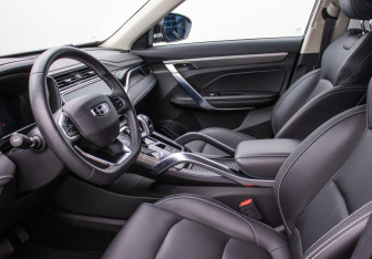 Подержанный автомобиль Geely Atlas Pro 2021 года (10 фото)