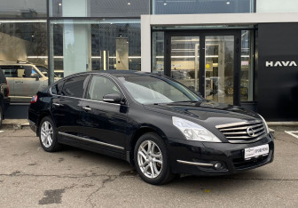 Подержанный автомобиль Nissan Teana 2012 года (3 фото)