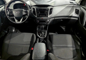 Подержанный автомобиль Hyundai Creta 2018 года (11 фото)