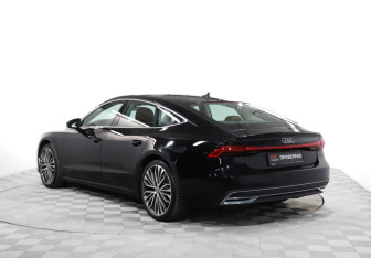 Подержанный автомобиль Audi A7 2018 года (7 фото)