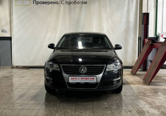 Подержанный автомобиль Volkswagen Passat Sedan 2010 года (2 фото)