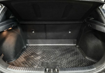 Подержанный автомобиль Kia Ceed Hatchback 2019 года (9 фото)