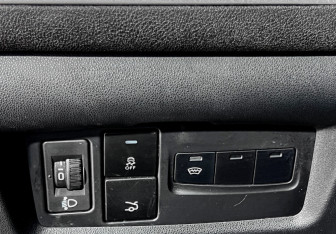 Подержанный автомобиль Citroen C4 Sedan 2015 года (25 фото)