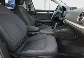 Подержанный автомобиль Audi A3 Sedan 2014 года (10 фото)