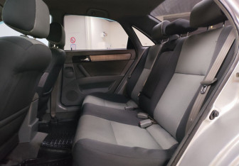 Подержанный автомобиль Chevrolet Lacetti Sedan 2008 года (11 фото)
