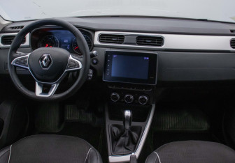Подержанный автомобиль Renault Arkana 2021 года (12 фото)