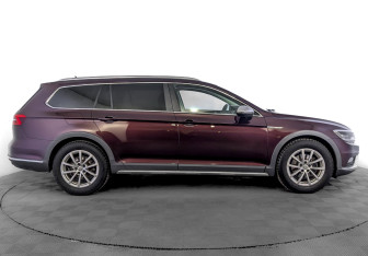 Подержанный автомобиль Volkswagen Passat Wagon 2018 года (4 фото)