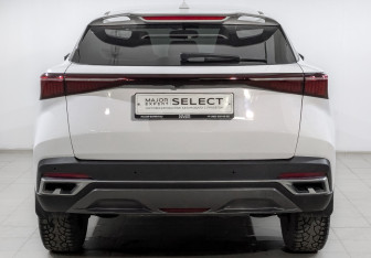 Подержанный автомобиль Omoda C5 2024 года (6 фото)