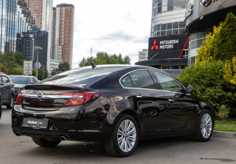 Подержанный автомобиль Opel Insignia Sedan 2014 года (4 фото)