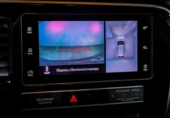 Подержанный автомобиль Mitsubishi Outlander 2020 года (26 фото)