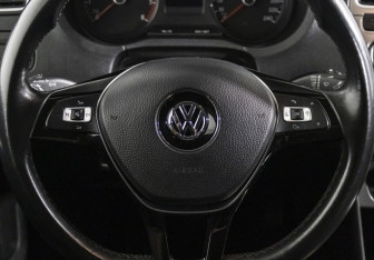 Подержанный автомобиль Volkswagen Polo Sedan 2018 года (13 фото)