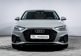 Подержанный автомобиль Audi A4 Sedan 2021 года (2 фото)
