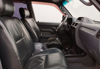 Подержанный автомобиль Toyota Land Cruiser Prado 1997 года (10 фото)