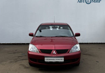 Подержанный автомобиль Mitsubishi Lancer Wagon 2007 года (2 фото)