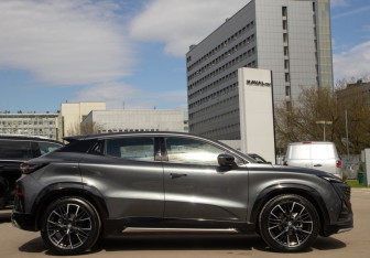 Подержанный автомобиль Changan UNI-T 2023 года (3 фото)
