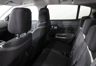 Подержанный автомобиль Citroen C5 Aircross 2019 года (12 фото)