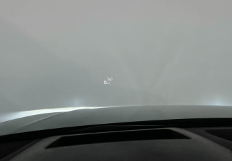 Подержанный автомобиль Audi Q8 2018 года (19 фото)