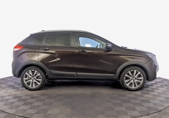 Подержанный автомобиль LADA (ВАЗ) XRAY 2019 года (4 фото)