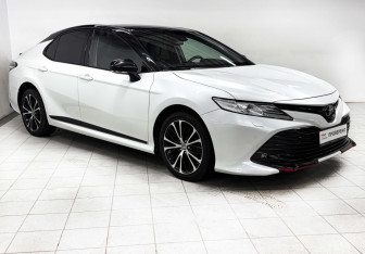 Подержанный автомобиль Toyota Camry Sedan 2020 года (3 фото)