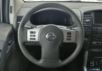 Подержанный автомобиль Nissan Pathfinder 2013 года (11 фото)